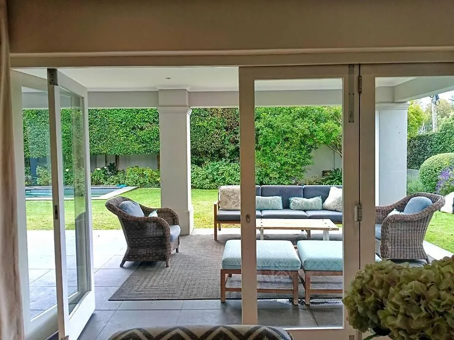 Exquisite Family Home, Immaculate Condition ケープタウン