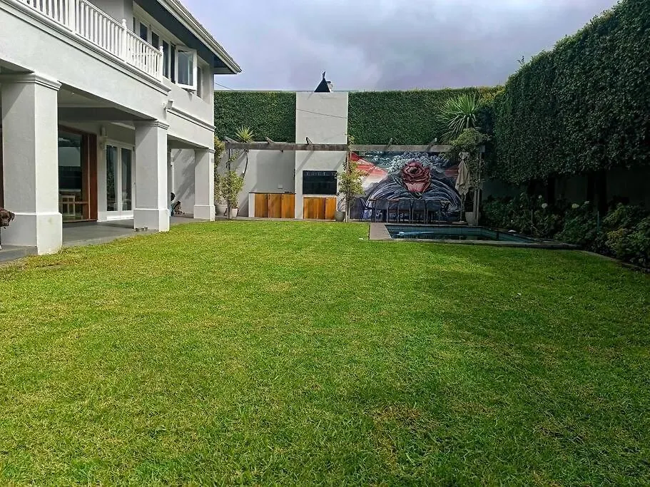 Exquisite Family Home, Immaculate Condition ケープタウン 0*,