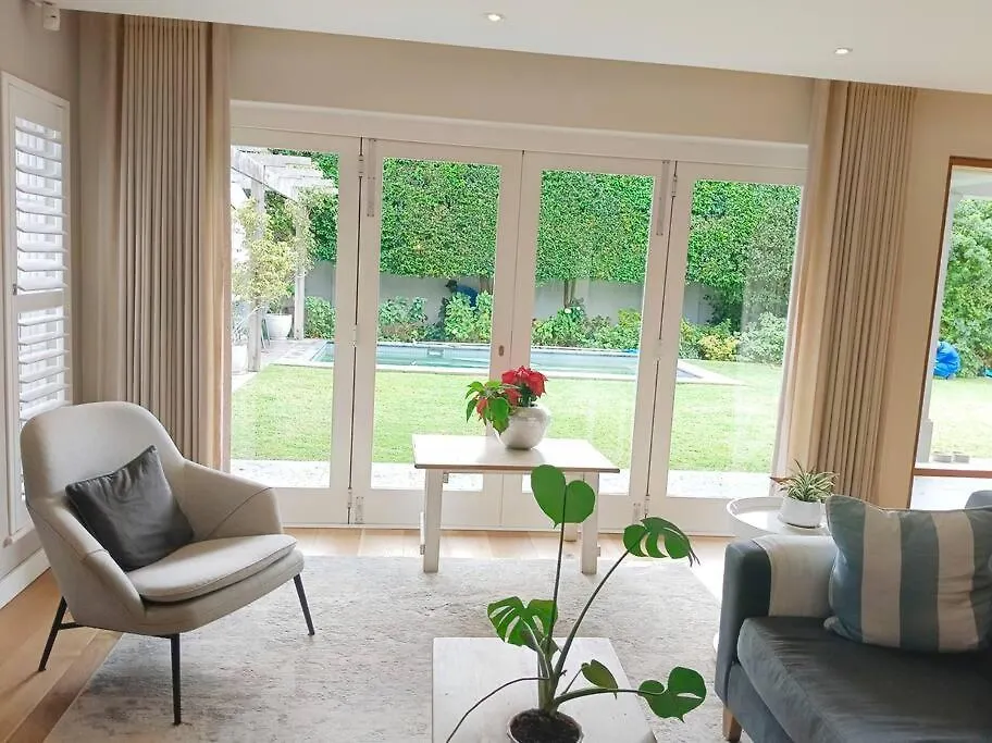 別荘 Exquisite Family Home, Immaculate Condition ケープタウン 南アフリカ